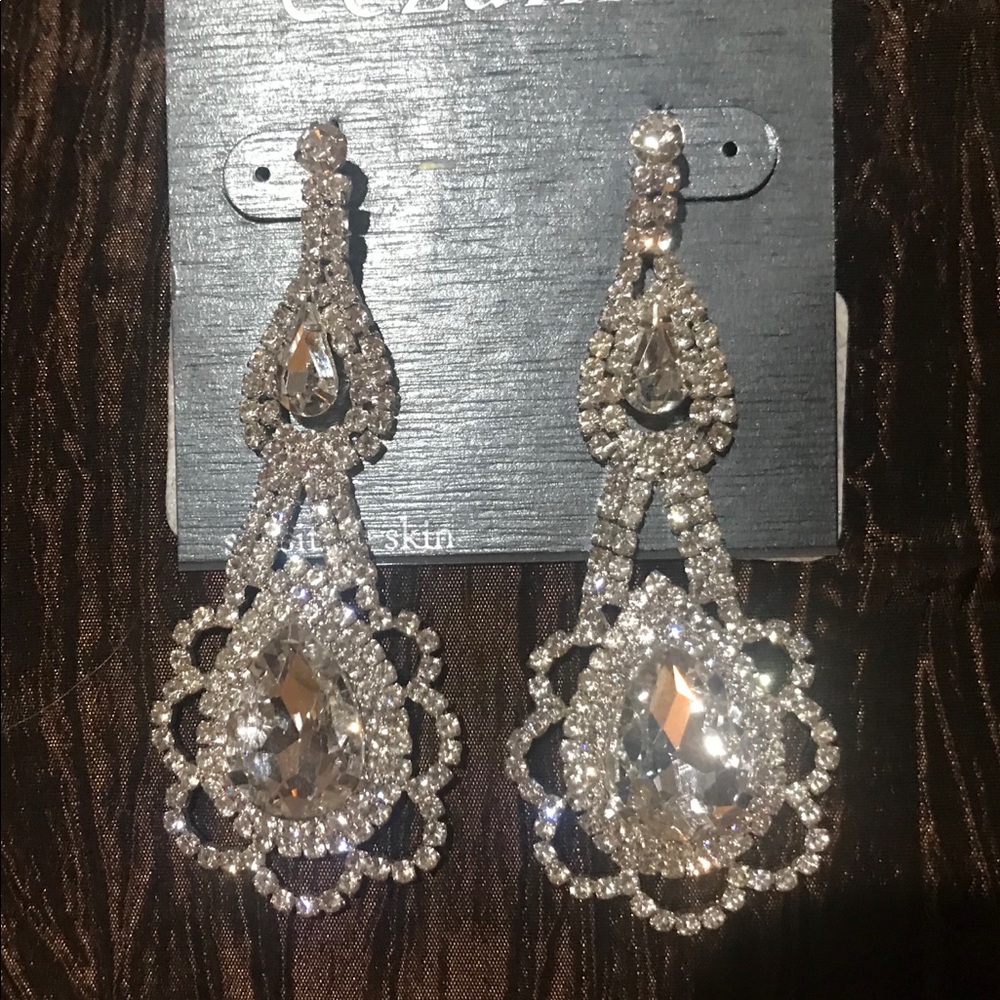 SOLD NEW: CEZANNE EARRINGS  Elegant - Picture 5 of 8